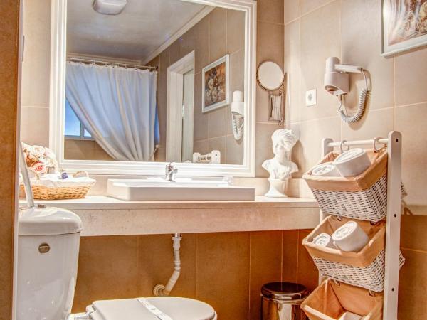 Hotel Residencial Alentejana : photo 8 de la chambre chambre triple