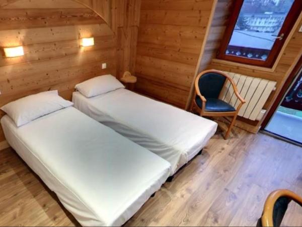 Hotel Les Chalets : photo 3 de la chambre chambre double ou lits jumeaux