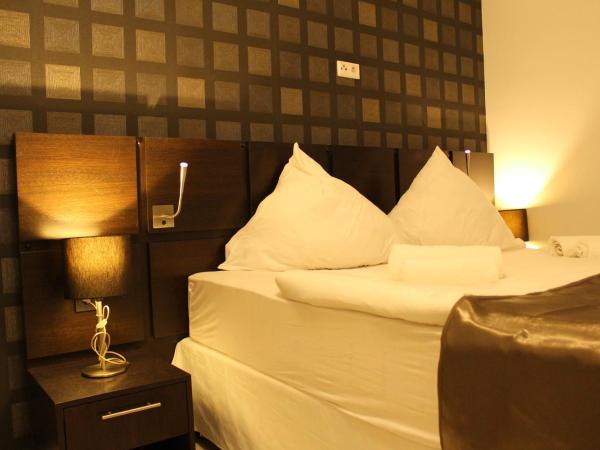 Lovely Studio Cologne West - Neues Momomotel : photo 6 de la chambre lovely familie west