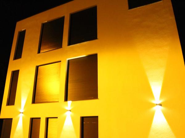 Lovely Studio Cologne West - Neues Momomotel : photo 1 de la chambre chambre double