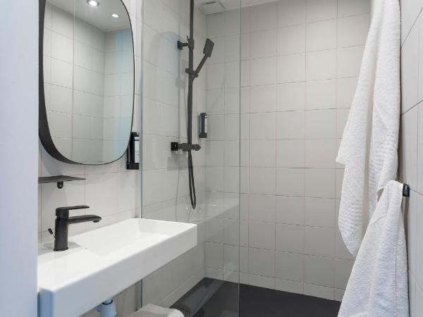 Monsieur Miot Concept Hotel - Bastia centre : photo 9 de la chambre chambre double standard