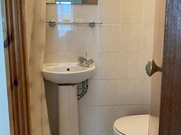 Seven Dials Hotel Annexe : photo 6 de la chambre chambre quadruple