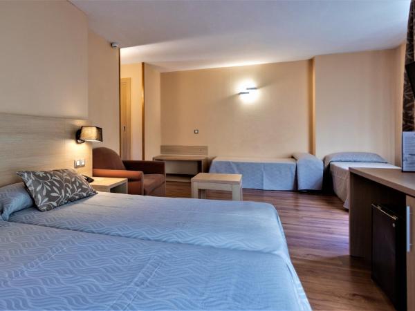 Hotel Panorama : photo 6 de la chambre chambre quadruple avec accès au spa