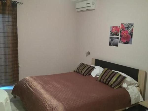 Apartments & Rooms Krecak Sibenik : photo 1 de la chambre chambre double