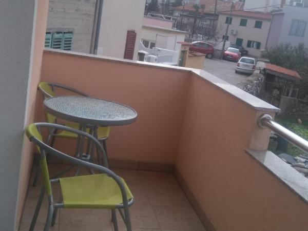Apartments & Rooms Krecak Sibenik : photo 5 de la chambre chambre double avec balcon