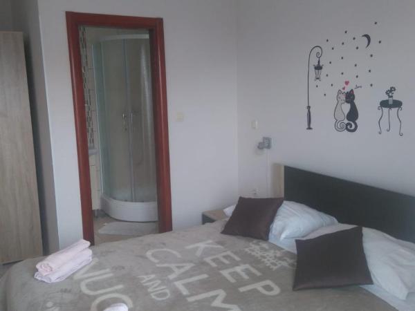 Apartments & Rooms Krecak Sibenik : photo 7 de la chambre chambre double avec balcon