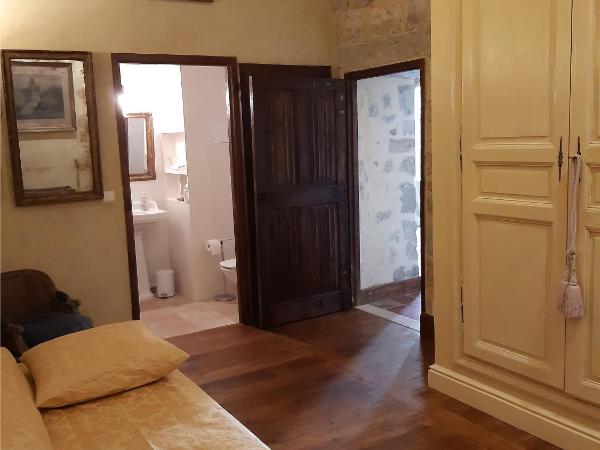 Château de Cauderoue : photo 2 de la chambre suite - vue sur jardin