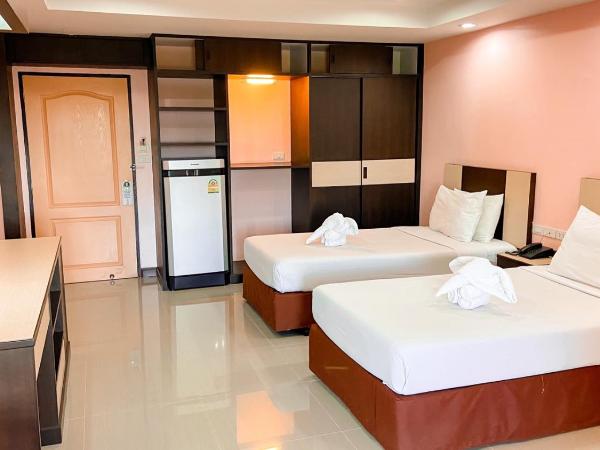 AA Pattaya Ville : photo 2 de la chambre chambre lits jumeaux supérieure