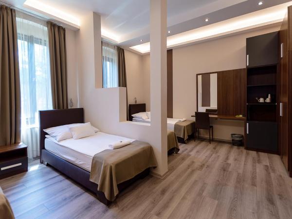 Vén Diófa De Lux Panzió : photo 9 de la chambre chambre quadruple