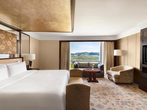 Futian Shangri-La, Shenzhen,Near to Shenzhen Convention&Exhibition Centre, Futian Railway Station : photo 4 de la chambre suite specialty