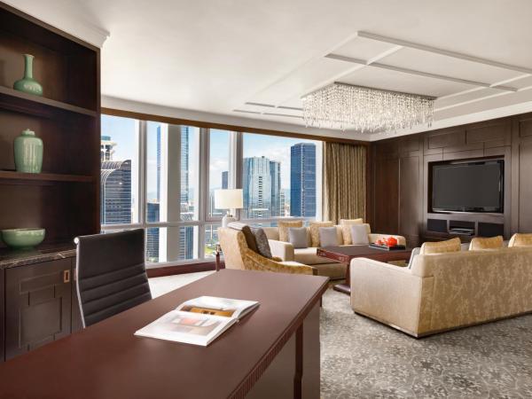 Futian Shangri-La, Shenzhen,Near to Shenzhen Convention&Exhibition Centre, Futian Railway Station : photo 2 de la chambre suite specialty