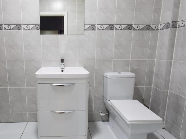 High Bank Hotel : photo 4 de la chambre chambre double avec salle de bains privative