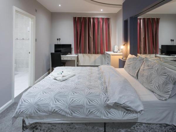 High Bank Hotel : photo 2 de la chambre chambre double avec salle de bains privative