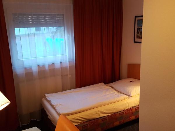 City Hotel Stuttgart : photo 3 de la chambre chambre simple Économique