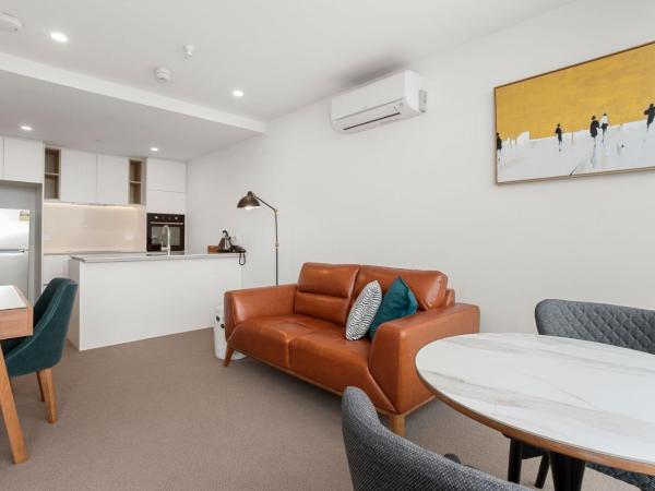 The Sebel Melbourne Moonee Ponds : photo 2 de la chambre premium one-bedroom apartment with king bed and balcony