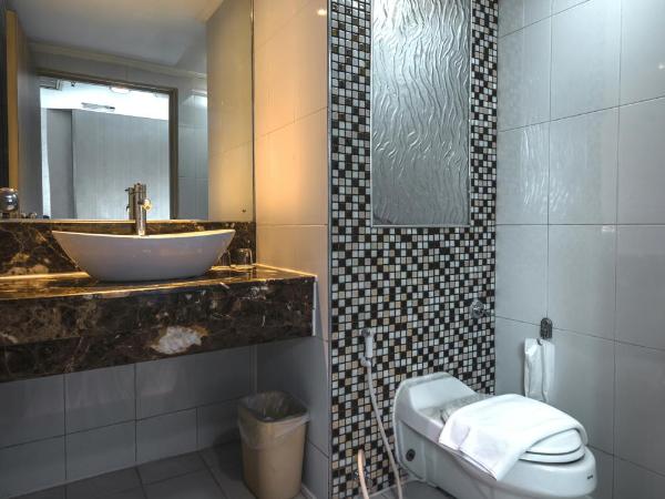 Verwood Hotel and Serviced Residence : photo 2 de la chambre chambre lit king-size supérieure