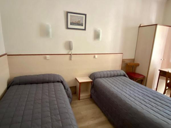Hotel Studia : photo 1 de la chambre chambre lits jumeaux