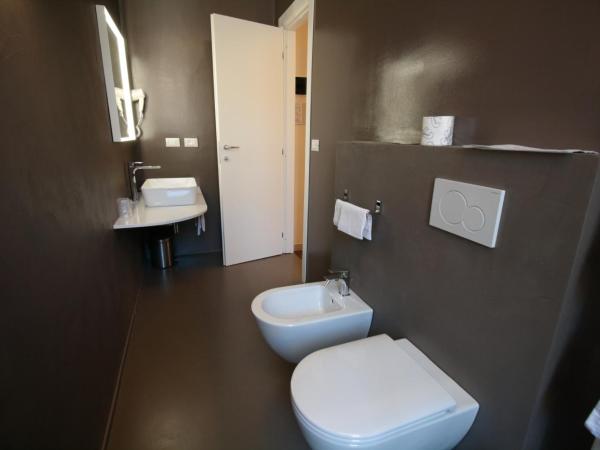 Hotel Vittoria : photo 4 de la chambre chambre double avec balcon - vue sur mer