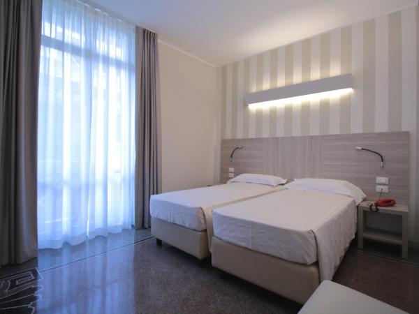 Hotel Vittoria : photo 4 de la chambre chambre lits jumeaux avec balcon