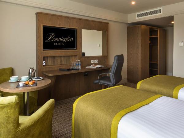 Bonnington Hotel & Leisure Centre : photo 1 de la chambre chambre lit king-size exécutive