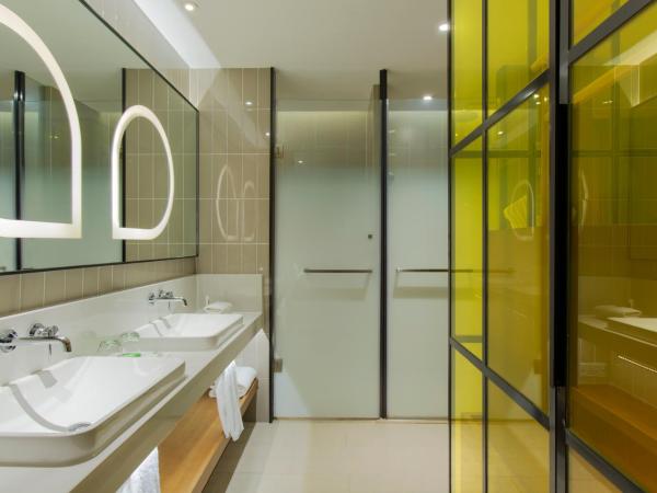 Holiday Inn & Suites Tianjin Downtown, an IHG Hotel : photo 2 de la chambre chambre lit king-size standard - Étage Élevé - vue sur ville