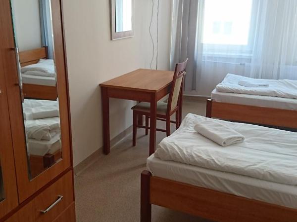 Baza Hotelowa Bobrowiecka 9 : photo 1 de la chambre chambre simple Économique