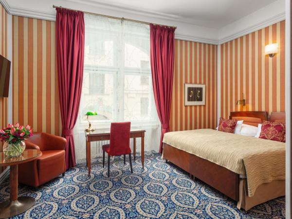 Hotel Paris Prague : photo 5 de la chambre chambre deluxe double ou lits jumeaux
