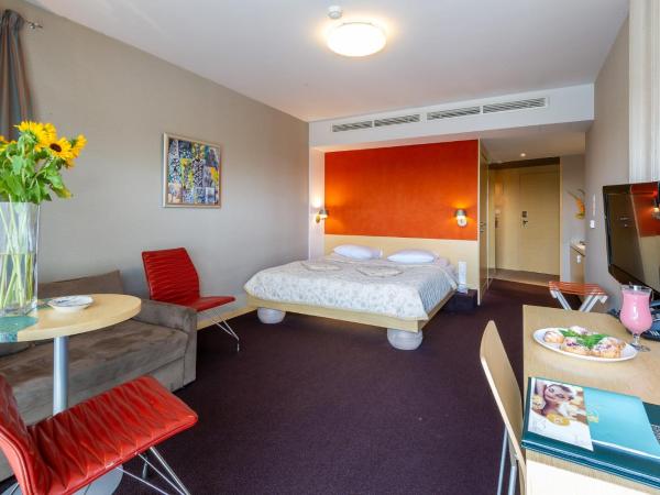 Niebieski Art Hotel & Spa : photo 1 de la chambre chambre double avec terrasse
