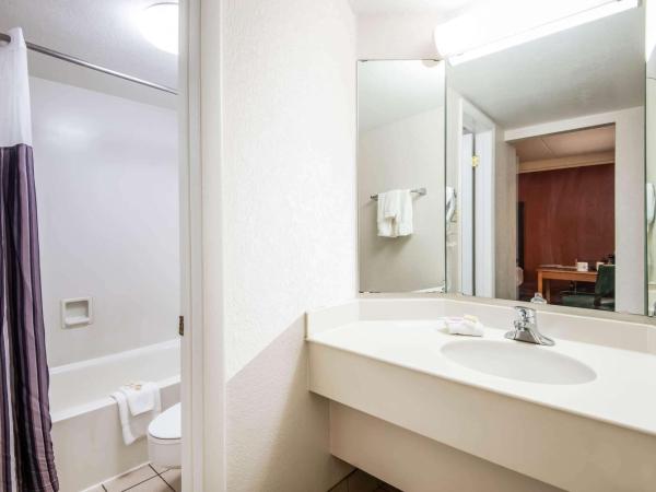 La Quinta Inn by Wyndham Colorado Springs Garden of the Gods : photo 5 de la chambre chambre premier avec 2 lits doubles