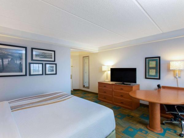 La Quinta by Wyndham Jacksonville Butler Blvd : photo 2 de la chambre chambre lit king-size