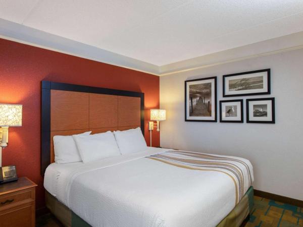 La Quinta by Wyndham Jacksonville Butler Blvd : photo 3 de la chambre chambre lit king-size