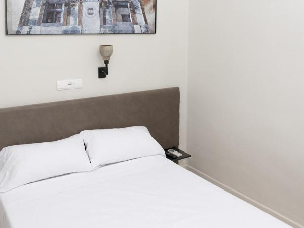 NWT Central Station Valencia : photo 4 de la chambre chambre double Économique