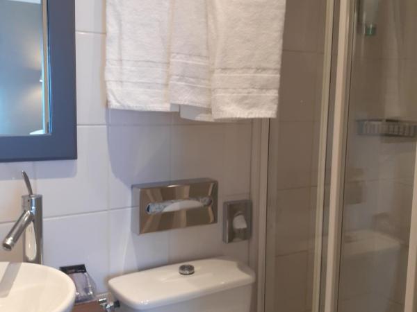 Hôtel La Villa Tosca : photo 6 de la chambre chambre triple standard