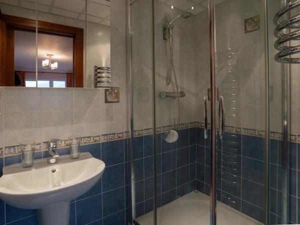 Jáchymoff : photo 2 de la chambre chambre triple confort avec douche