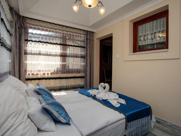 Illés Hotel : photo 3 de la chambre chambre familiale