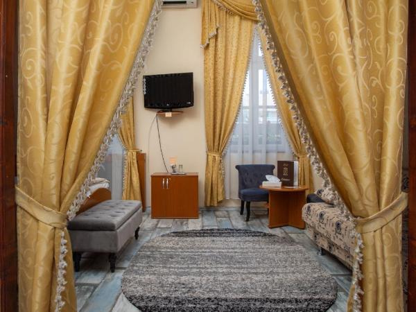 Illés Hotel : photo 2 de la chambre chambre lits jumeaux spacieuse