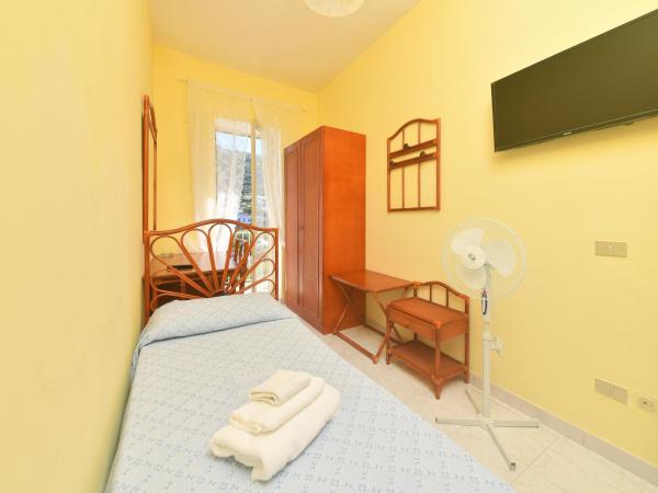 Hotel Maremonti : photo 4 de la chambre chambre simple