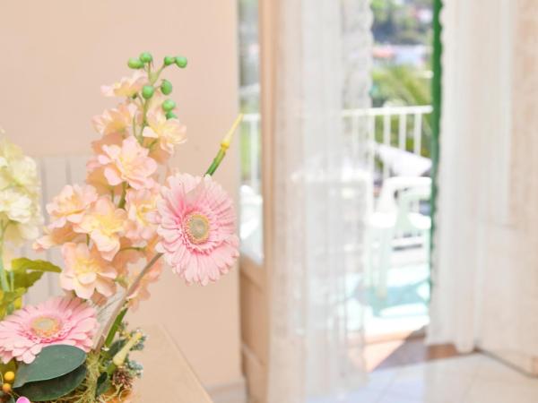 Hotel Maremonti : photo 6 de la chambre chambre double ou lits jumeaux classique avec balcon