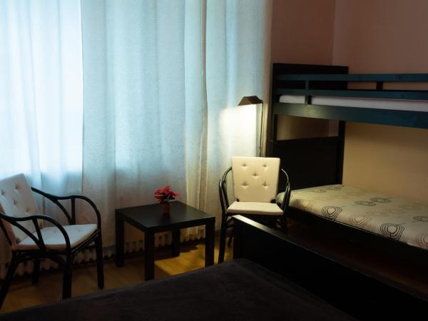 Hotel-Pension Charlottenburg : photo 4 de la chambre chambre quadruple