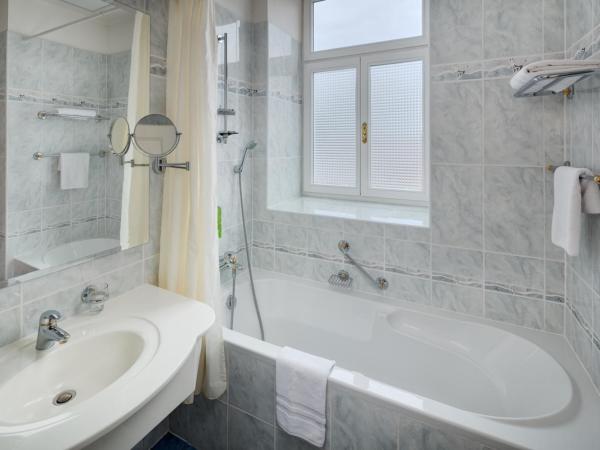 Ensana Hotel Pacifik : photo 6 de la chambre superior double or twin room with city view and wellness and fitness access