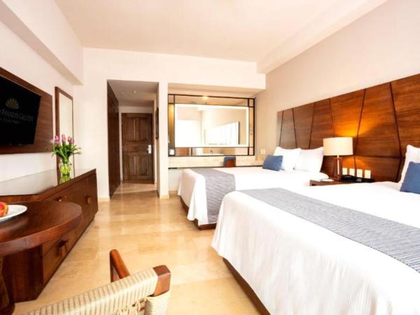 Crown Paradise Golden All Inclusive Resort - Adults Only : photo 5 de la chambre suite avec jacuzzi