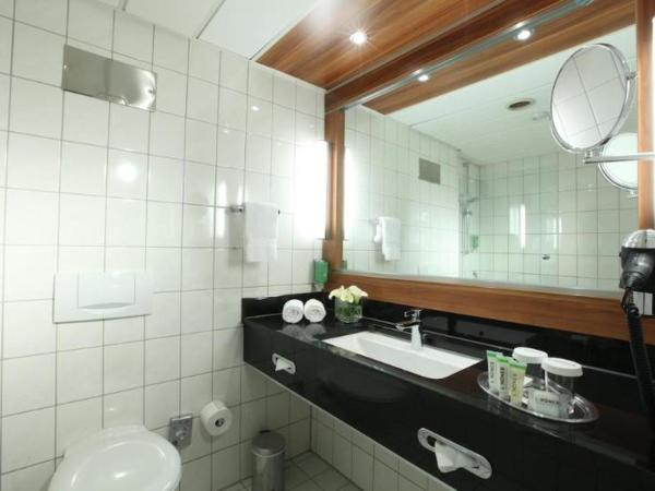 Lindner Hotel Frankfurt Hochst, part of JdV by Hyatt : photo 2 de la chambre studio lit king-size