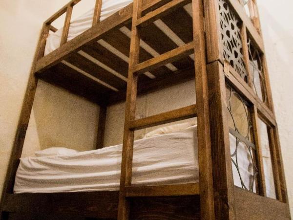 Casa Veeyuu : photo 5 de la chambre chambre triple avec balcon