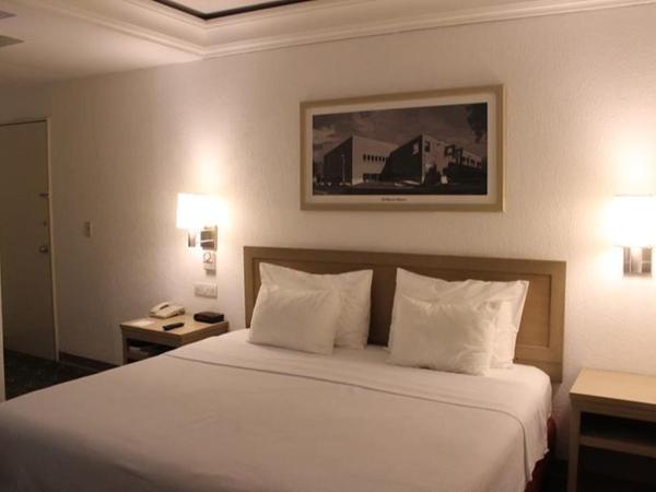 Hotel Monterrey Macroplaza : photo 1 de la chambre room #41557827