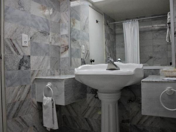 Aristos Puebla : photo 3 de la chambre room #7819116