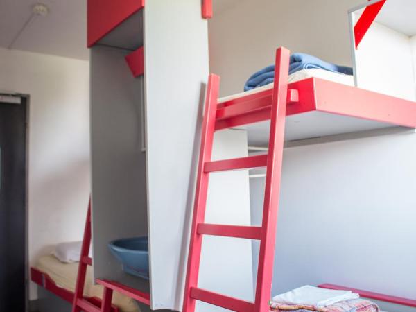 Auberge de Jeunesse HI Paris Le d'Artagnan : photo 3 de la chambre chambre triple