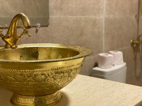 Palais Shazam & SPA : photo 9 de la chambre chambre triple confort