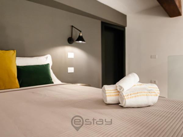 KyS Castello - City Centre : photo 9 de la chambre chambre double deluxe avec lit d'appoint