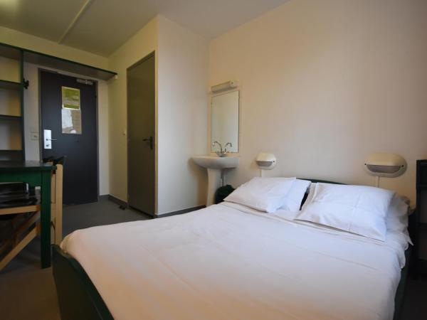 Auberge de Jeunesse HI Paris Le d'Artagnan : photo 1 de la chambre chambre double