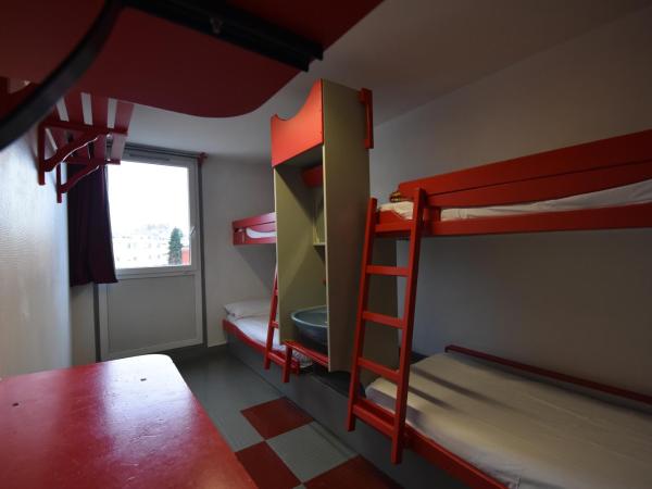 Auberge de Jeunesse HI Paris Le d'Artagnan : photo 2 de la chambre chambre quadruple